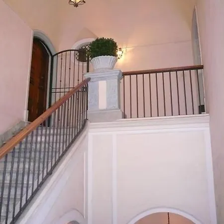 La Petite Maison Готель типу 